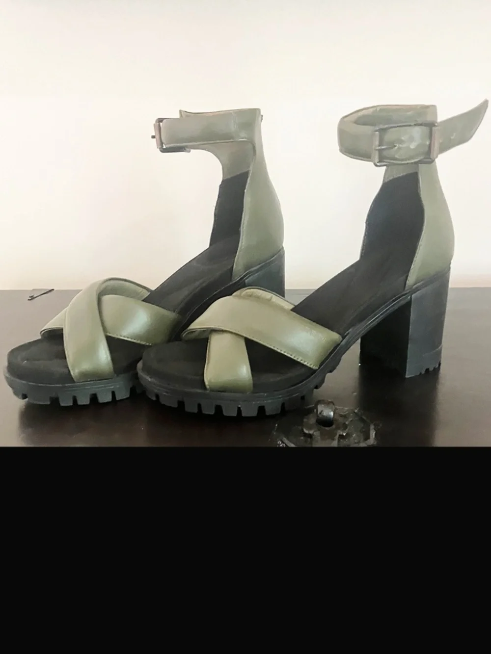 G-Star Raw Block-Heeled Avocado Green Strappy Leather Sandals. Sz 10